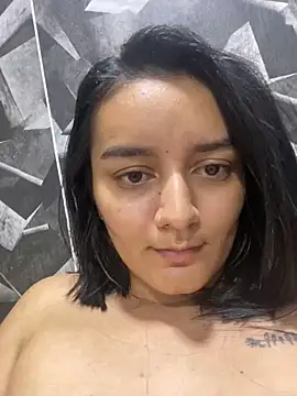 Snapshot of Lucia-Candy chatting on 01-29-25, 04:36 Lucia-Candy online show from 01-29-25, 04:36