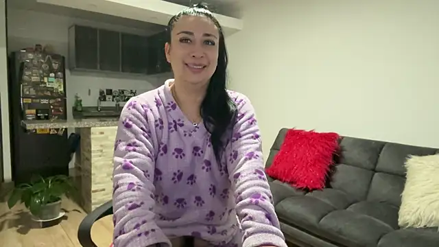 Karina Yang online show from 04-10-26, 10:44