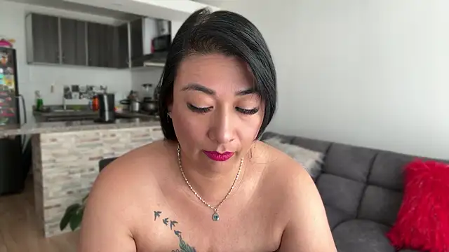 Karina Yang online show from 04-14-26, 06:02