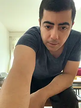 Snapshot of _Playboy_ chatting on 09-16-25, 02:40 Playboy online show from 09-16-25, 02:40