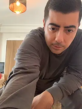 Snapshot of _Playboy_ chatting on 10-30-25, 09:18 Playboy online show from 10-30-25, 09:18