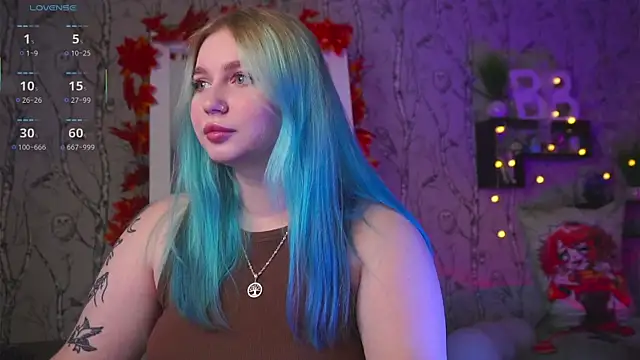 Snapshot of Moon_Valkyrie chatting on 09-19-25, 08:51 Moon Valkyrie online show from 09-19-25, 08:51