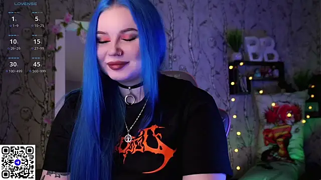 Snapshot of Moon_Valkyrie chatting on 03-17-25, 09:44 Moon Valkyrie online show from 03-17-25, 09:44