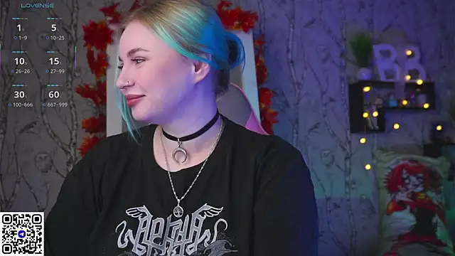 Snapshot of Moon_Valkyrie chatting on 09-09-25, 12:21 Moon Valkyrie online show from 09-09-25, 12:21