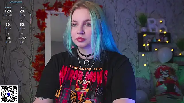 Snapshot of Moon_Valkyrie chatting on 09-12-25, 09:20 Moon Valkyrie online show from 09-12-25, 09:20