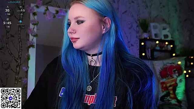 Snapshot of Moon_Valkyrie chatting on 02-23-25, 11:44 Moon Valkyrie online show from 02-23-25, 11:44