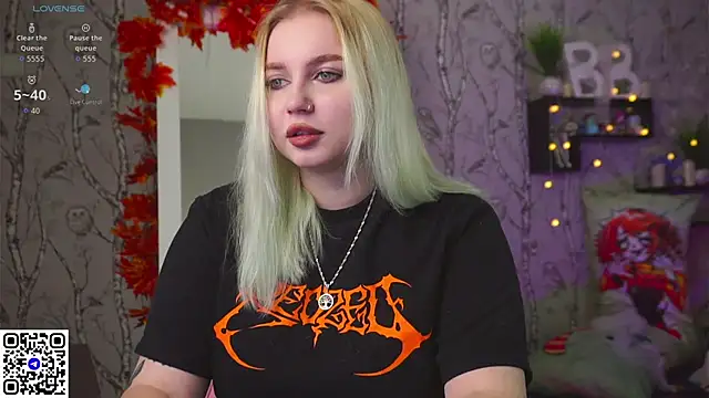 Snapshot of Moon_Valkyrie chatting on 11-11-25, 09:04 Moon Valkyrie online show from 11-11-25, 09:04