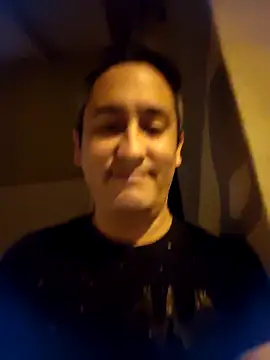 Snapshot of LuqenZo chatting on 04-16-26, 10:23 LuqenZo online show from 04-16-26, 10:23