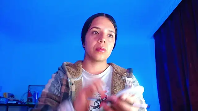 Snapshot of VALERY_MEER chatting on 10-10-25, 12:22 VALERY MEER online show from 10-10-25, 12:22