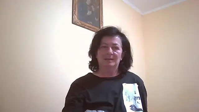 Snapshot of GypsiQueen2 chatting on 05-07-26, 06:44 GypsiQueen2 online show from 05-07-26, 06:44
