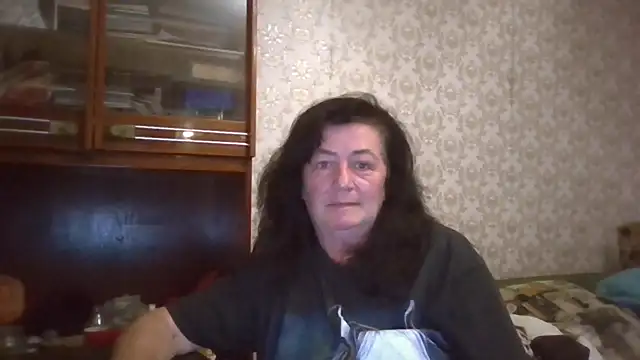 GypsiQueen2 online show from 09-18-25, 07:39