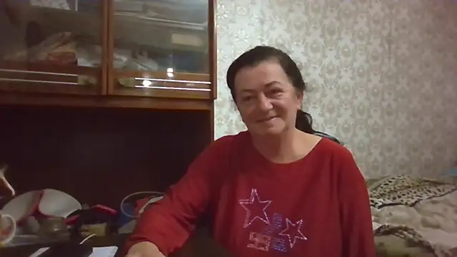 GypsiQueen2 online show from 10-15-25, 06:38