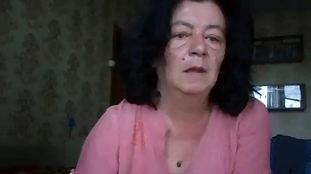 GypsiQueen2 online show from 07-18-26, 08:01