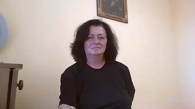 GypsiQueen2 online show from 06-18-26, 05:18