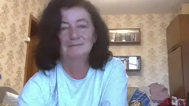 GypsiQueen2 online show from 07-14-26, 07:02