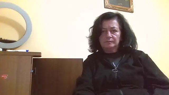 GypsiQueen2 online show from 06-14-26, 06:53