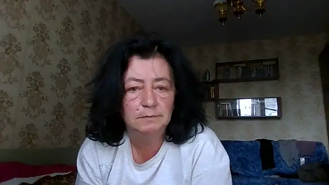 GypsiQueen2 online show from 07-20-26, 06:10