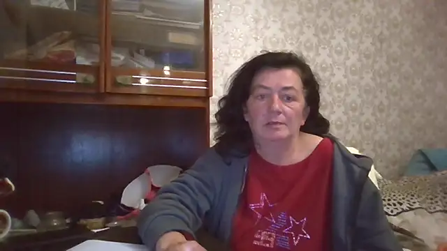 GypsiQueen2 online show from 10-14-25, 04:51