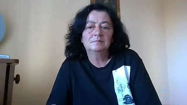 GypsiQueen2 online show from 06-12-26, 04:49