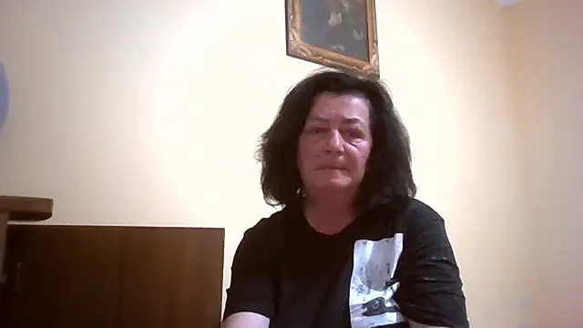 Snapshot of GypsiQueen2 chatting on 05-29-26, 06:14 GypsiQueen2 online show from 05-29-26, 06:14