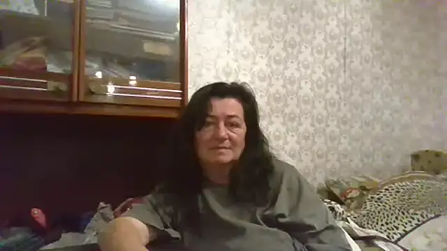 GypsiQueen2 online show from 11-01-25, 03:17