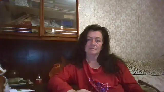 GypsiQueen2 online show from 11-16-25, 05:39