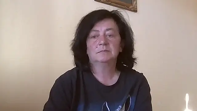 Snapshot of GypsiQueen2 chatting on 05-04-26, 03:15 GypsiQueen2 online show from 05-04-26, 03:15