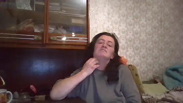 GypsiQueen2 online show from 10-22-25, 06:07