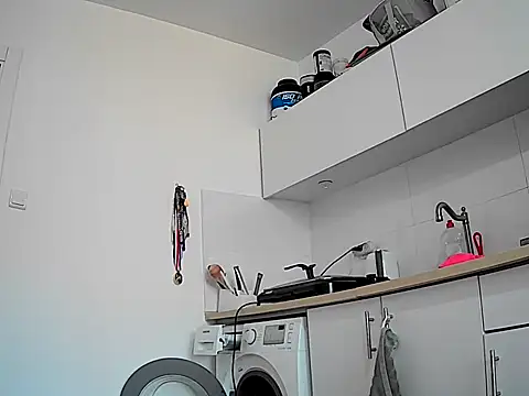 Snapshot of Fitnessboysexy chatting on 05-30-26, 02:12 Fitnessboysexy online show from 05-30-26, 02:12