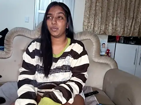 Snapshot of Xindias_fantasyX chatting on 06-18-26, 05:18 Xindias fantasyX online show from 06-18-26, 05:18