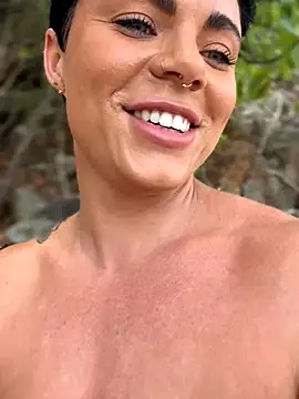 LukeLouHarvey online show from 09-24-25, 04:19