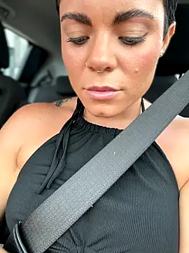 LukeLouHarvey online show from 10-23-25, 04:44