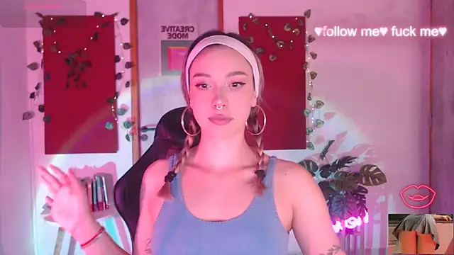 Snapshot of sakura_beauty chatting on 11-20-25, 04:46 sakura beauty online show from 11-20-25, 04:46