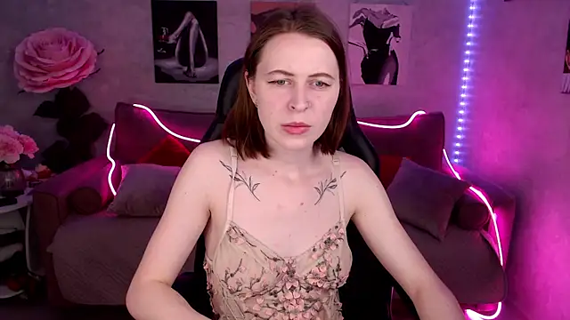 tiffany  burn online show from 03-17-25, 09:44