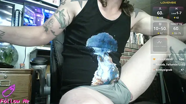 Snapshot of XxBobbyDigitalxX chatting on 07-08-26, 12:28 XxBobbyDigitalxX online show from 07-08-26, 12:28