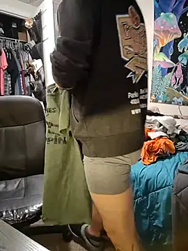 Snapshot of XxBobbyDigitalxX chatting on 02-26-25, 12:41 XxBobbyDigitalxX online show from 02-26-25, 12:41