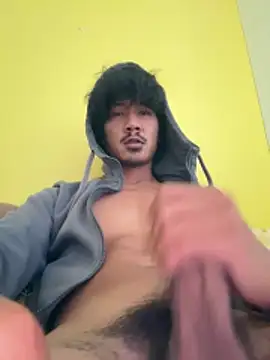 Snapshot of juniiorre chatting on 12-04-25, 12:37 juniiorre online show from 12-04-25, 12:37