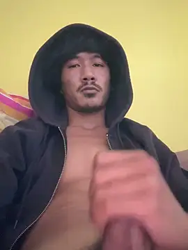 Snapshot of juniiorre chatting on 11-23-25, 01:32 juniiorre online show from 11-23-25, 01:32