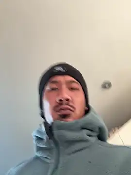 Snapshot of juniiorre chatting on 12-18-25, 08:30 juniiorre online show from 12-18-25, 08:30