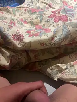 Snapshot of juniiorre chatting on 02-13-26, 03:56 juniiorre online show from 02-13-26, 03:56