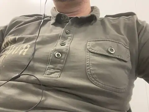  MrPrecum  online show from 02-05-26, 02:07