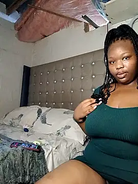 Snapshot of Aaaliyah445 chatting on 02-01-26, 12:47 Aaaliyah445 online show from 02-01-26, 12:47