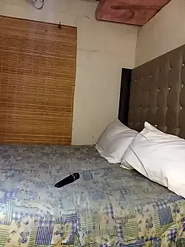 Aaaliyah445 online show from 10-21-25, 06:29