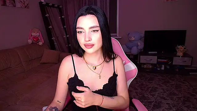   Malika   online show from 10-02-25, 03:04