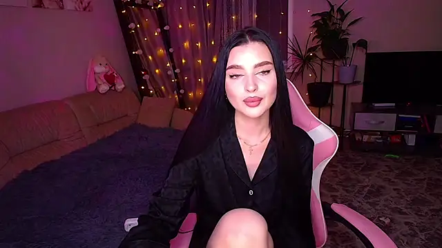   Malika   online show from 11-28-25, 04:29