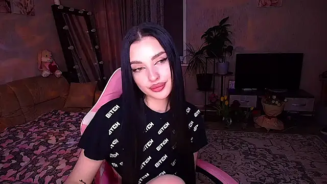   Malika   online show from 03-10-26, 04:55