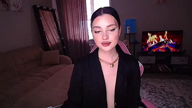   Malika   online show from 05-12-26, 09:04