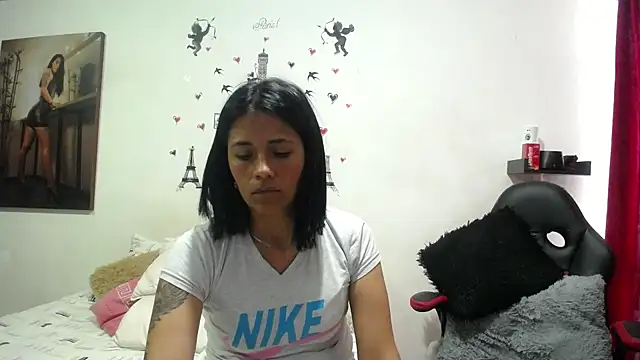 Snapshot of sharoon_cheerry chatting on 02-27-25, 03:59 sharoon cheerry online show from 02-27-25, 03:59