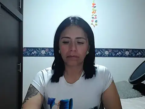 Snapshot of sharoon_cheerry chatting on 09-11-25, 11:49 sharoon cheerry online show from 09-11-25, 11:49