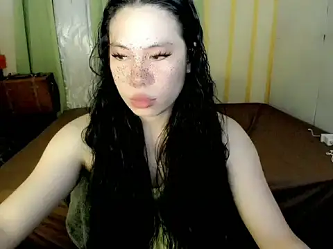 Snapshot of Chubbylicious_89 chatting on 11-25-25, 04:35 Chubbylicious 89 online show from 11-25-25, 04:35